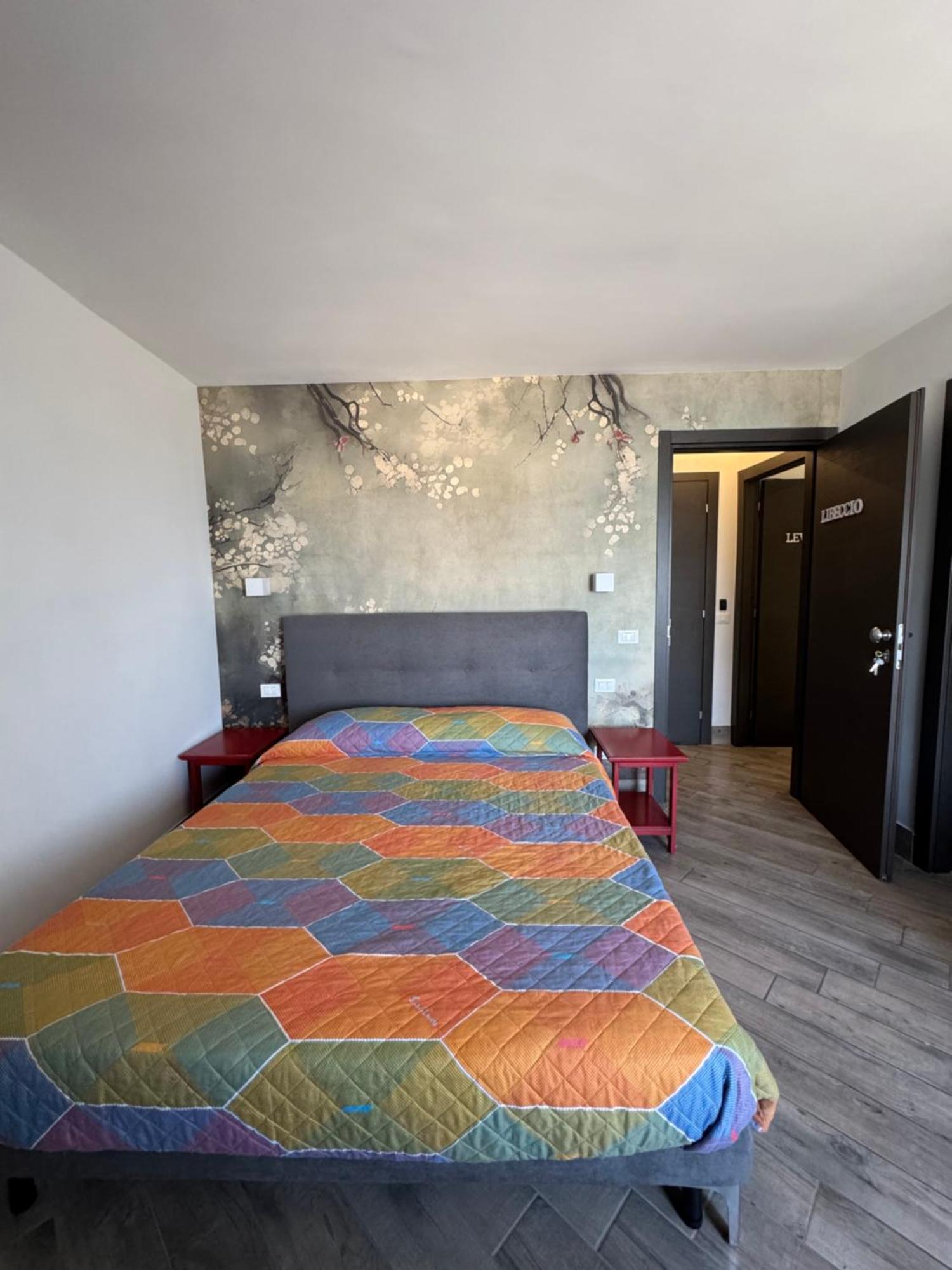 Relais Al Porto Hotel Peschiera del Garda Exterior photo